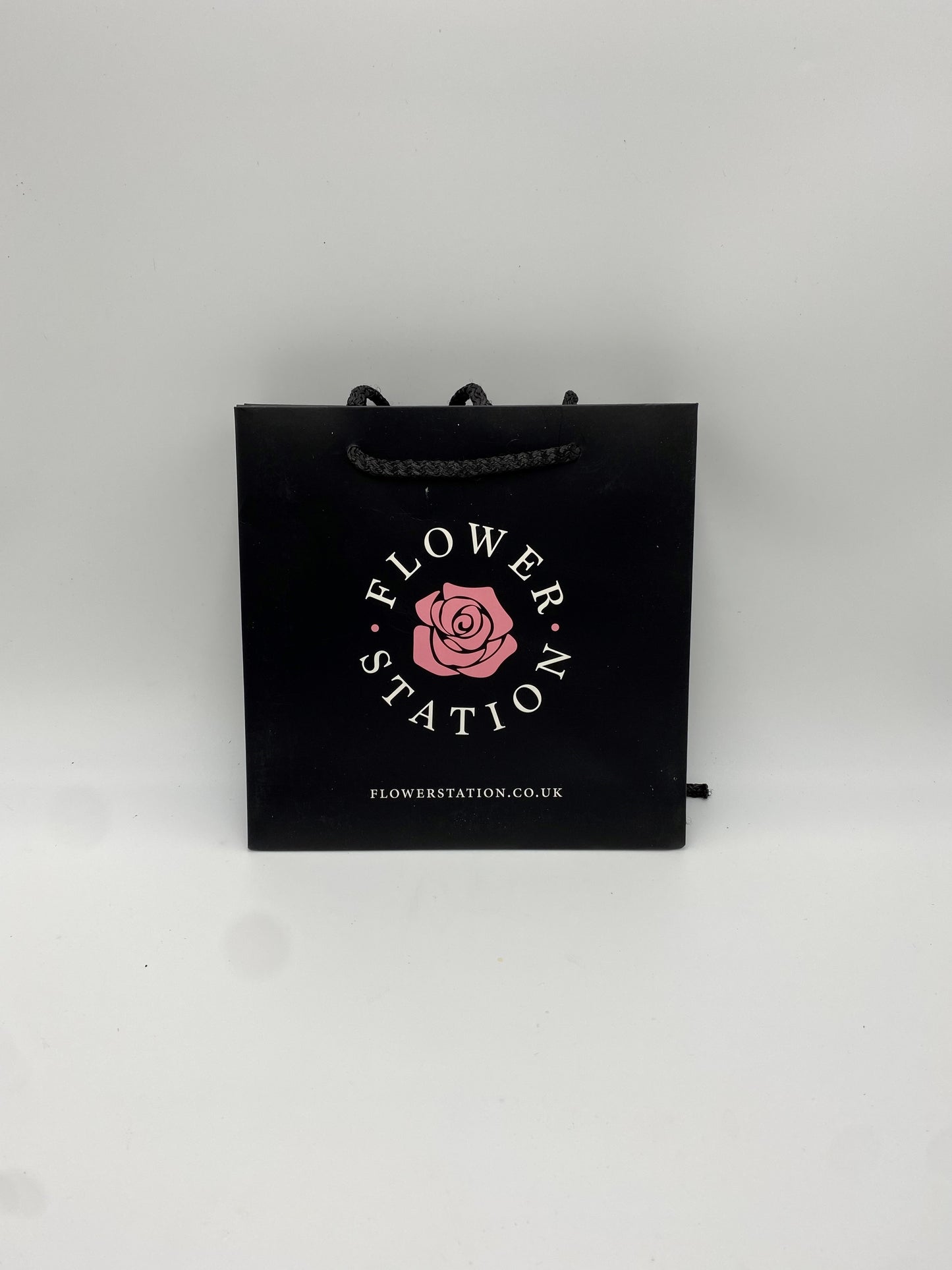 Flower Station Hand Tied Bags Black 19x19x19cm (BX 100)