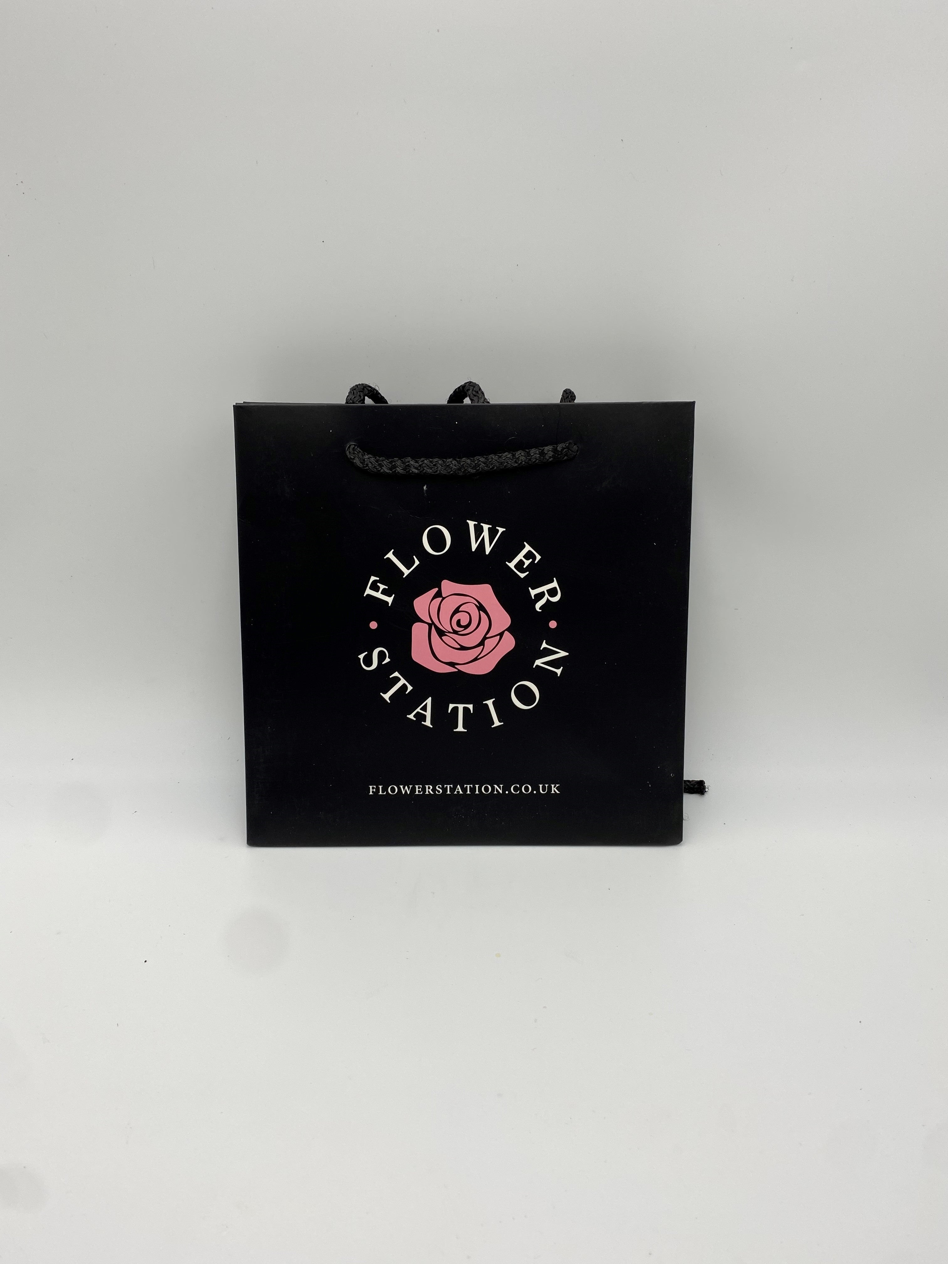 Flower Station Hand Tied Bags Black 19x19x19cm (BX 100)